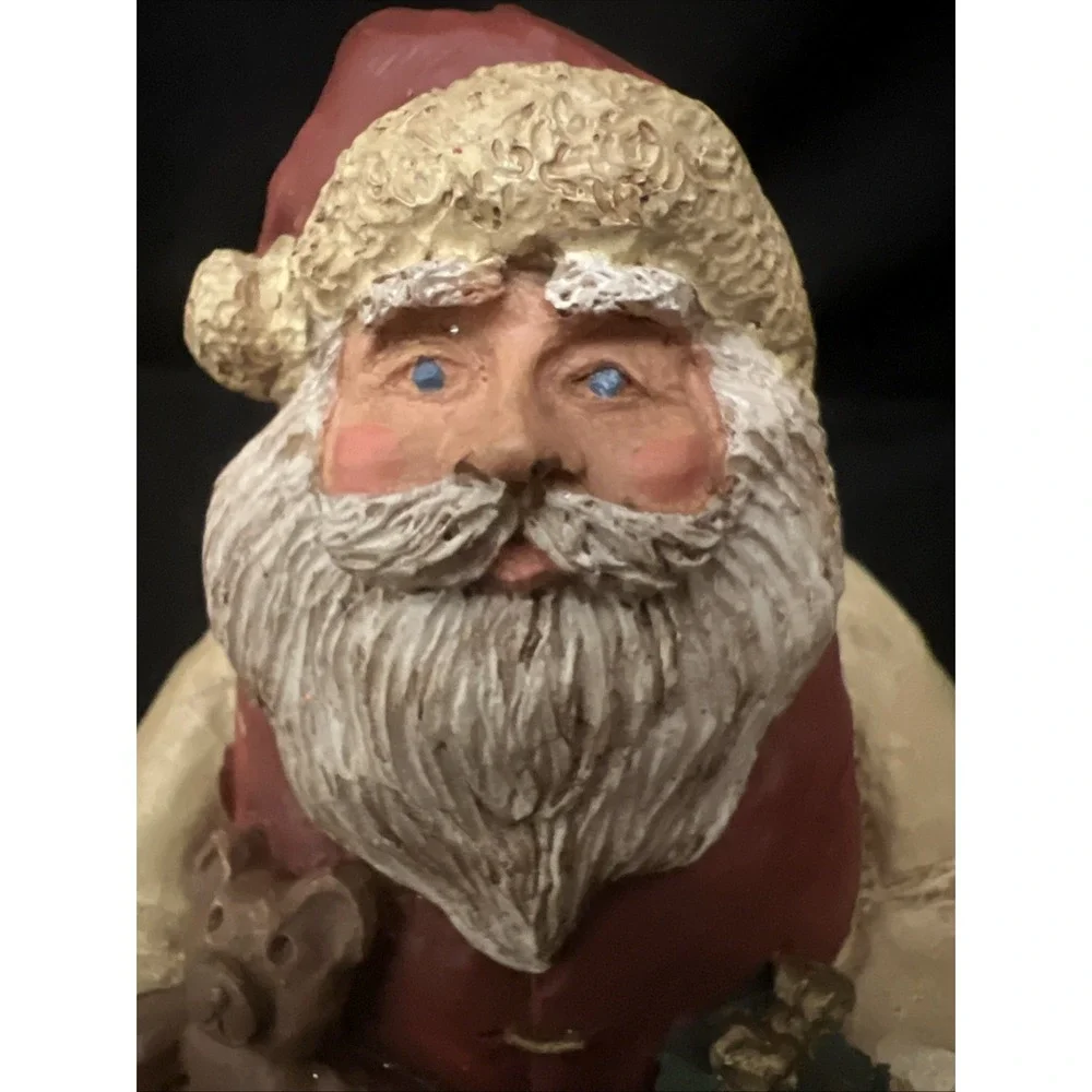 Wang’s International Inc vintage santa